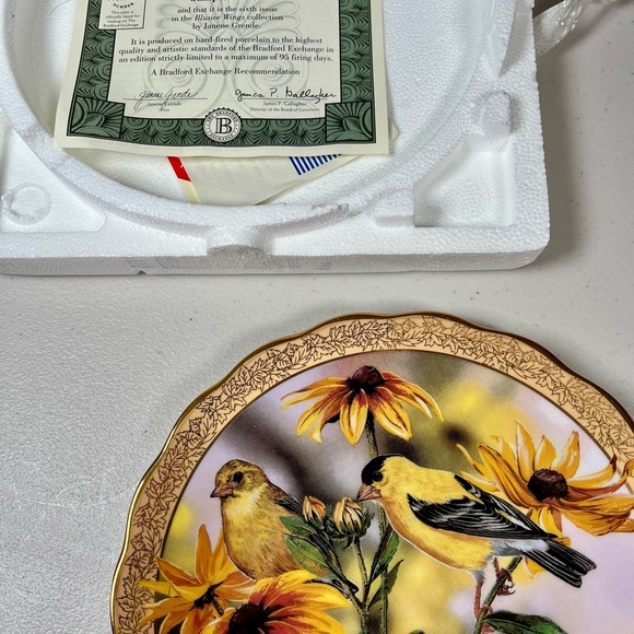 “Glimpse of Gold"
by Janene Grende Sixth in the Illusive Wings decorative plate - Picture 5 of 7